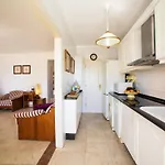 Navegante By Interhome מונטה גורדו